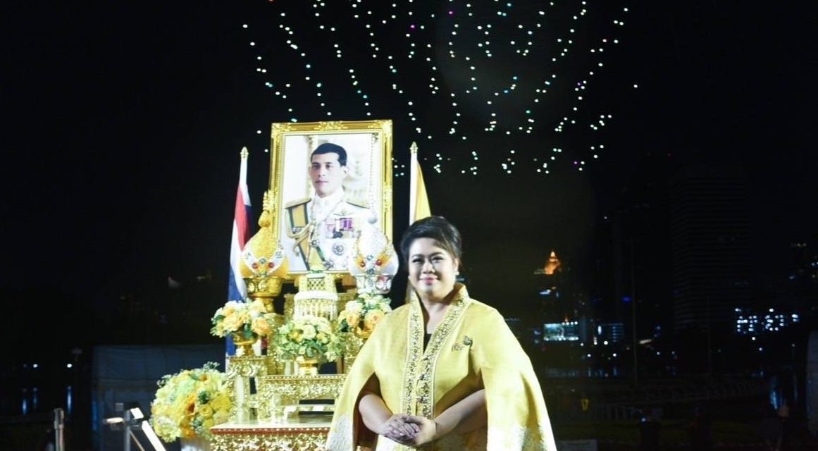 รมว.อว. เป็นประธานเปิดการแสดงโดรนแปรอักษร “เฉลิมพระเกียรติ 72 พรรษา เทิดไท้องค์ราชัน” ในงาน อว. แฟร์ SCI POWER FOR FUTURE THAILAND ณ ศูนย์การประชุมแห่งชาติสิริกิติ์